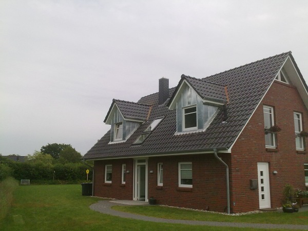 Bild von Hasselbrink Zimmerei - Titel: Zink-Stehpfalz arbeiten