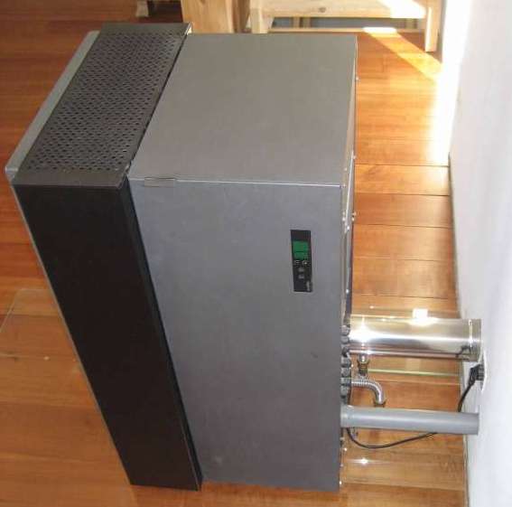 BAU.DE / BAU-Forum: 1. Bild zu Frage "Pelletsofen Scheibe verru&szlig;t: Ursachen, L&ouml;sungen & Tipps zur Ru&szlig;bildung im Kaminofen?" im BAU-Forum "Nutzung alternativer Energieformen"