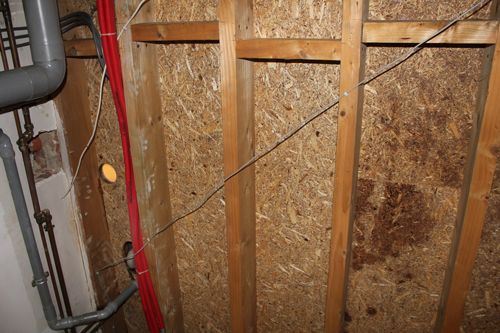 BAU.DE / BAU-Forum: 1. Bild zu Antwort "Holzbalkendecke verst&auml;rken: Stahltr&auml;ger-Optionen (Eisenbahnschiene?)" auf die Frage "Stahltr&auml;ger zur Verst&auml;rkung der Holzbalkendecke im Bad: Dimensionierung, Auflager & Gewicht?" im BAU-Forum "Architekt / Architektur"