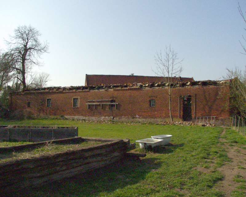 BAU.DE / BAU-Forum: 2. Bild zu Frage "Ist bei einem eingest&uuml;rztem Geb&auml;ude ein Termin gebundener Abbruchantrag zwingend?" im BAU-Forum "Architekt / Architektur"