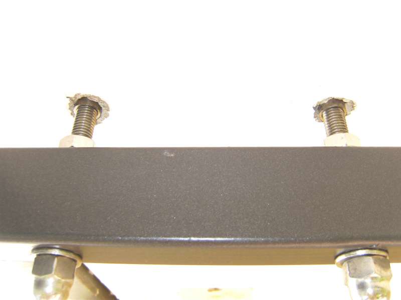 BAU.DE / BAU-Forum: 4. Bild zu Frage "Balkongel&auml;nder Befestigung: Gewindestangen in Betondecke zul&auml;ssig? Sicherheit & Vorschriften" im BAU-Forum "Architekt / Architektur"