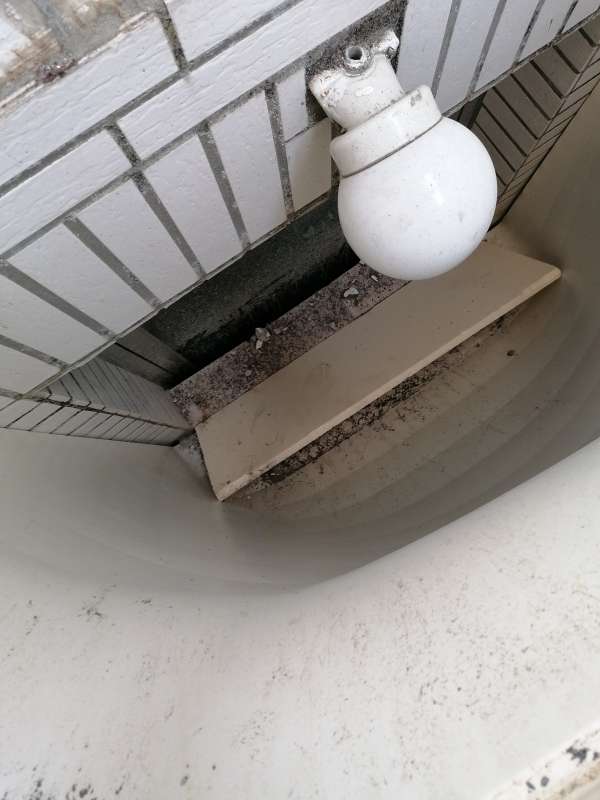 BAU.DE / BAU-Forum: 1. Bild zu Antwort "Lichtschacht" auf die Frage "Lichtschacht Abdichtungsprobleme: Ursachen, Risiken & L&ouml;sungen f&uuml;r korrekten Einbau?" im BAU-Forum "Architekt / Architektur"