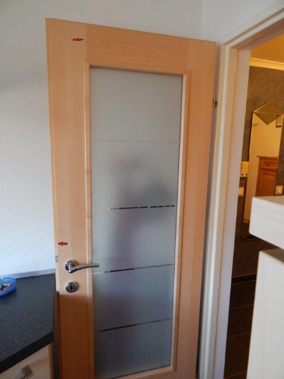 BAU.DE / BAU-Forum: 3. Bild zu Frage "Farbunterschiede bei Furniert&uuml;ren: Ursachen, Bewertung & L&ouml;sungen vom Experten?" im BAU-Forum "Ausbauarbeiten"