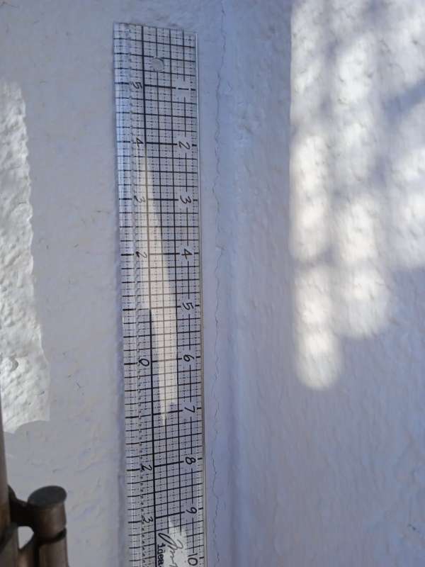 BAU.DE / BAU-Forum: 1. Bild zu Frage "Fassadenanstrich Risse nach 1 Woche: Ursachen, Risiken & Sanierungskosten?" im BAU-Forum "Ausbauarbeiten" BAU.DE / BAU-Forum: 1. Bild zu Frage "Fassadenanstrich Risse nach 1 Woche: Ursachen, Risiken & Sanierungskosten?" im BAU-Forum "Ausbauarbeiten"