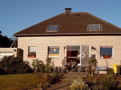 BAU.DE / BAU-Forum: 1. Bild zu Frage "Klinkerfassade nachträglich dämmen: Kosten, Alternativen & Eigenleistung möglich?" im BAU-Forum "Außenwände und Fassaden" BAU.DE / BAU-Forum: 1. Bild zu Frage "Klinkerfassade nachträglich dämmen: Kosten, Alternativen & Eigenleistung möglich?" im BAU-Forum "Außenwände und Fassaden"