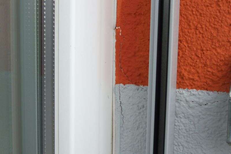 BAU.DE / BAU-Forum: 2. Bild zu Frage "WDVS M&auml;ngel beheben: Ursachen, Sanierung & Kosten im &Uuml;berblick?" im BAU-Forum "Au&szlig;enw&auml;nde und Fassaden"