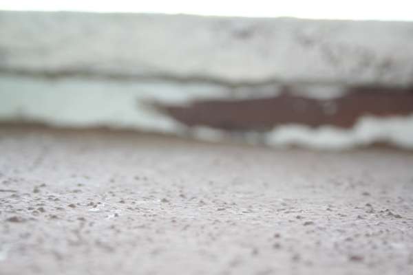 BAU.DE / BAU-Forum: 2. Bild zu Frage "Perimeterriss Keller/Fundament: Ursachen, Risiken & Sanierungskosten bei Fertigh&auml;usern?" im BAU-Forum "Au&szlig;enw&auml;nde und Fassaden"