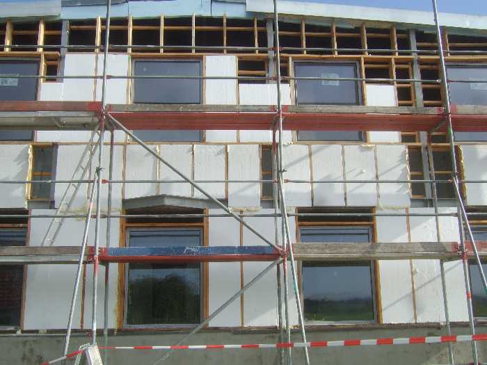 BAU.DE / BAU-Forum: 1. Bild zu Antwort "Artikel-Dank: Fokus auf Sache statt Personen!" auf die Frage "Vollw&auml;rmeschutz vs. 36,5er Ziegel: Kosten, D&auml;mmwert & Vor-Nachteile im Vergleich?" im BAU-Forum "Au&szlig;enw&auml;nde und Fassaden"