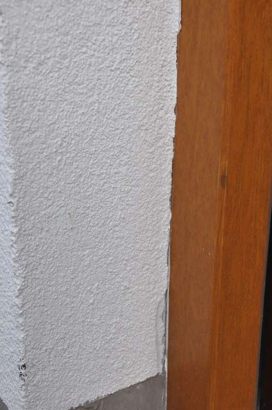 BAU.DE / BAU-Forum: 4. Bild zu Frage "WDVS Putzrisse: Ursachen, Gefahren & Sanierungskosten bei Fensterlaibungen?" im BAU-Forum "Außenwände und Fassaden" BAU.DE / BAU-Forum: 4. Bild zu Frage "WDVS Putzrisse: Ursachen, Gefahren & Sanierungskosten bei Fensterlaibungen?" im BAU-Forum "Außenwände und Fassaden"