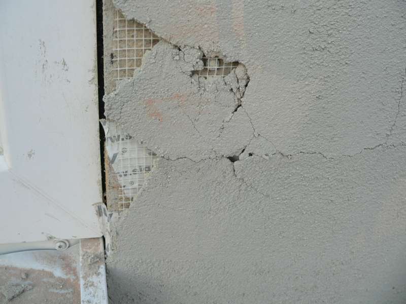 BAU.DE / BAU-Forum: 1. Bild zu Frage "Putz auf OSB-Platten: M&auml;ngel erkennen? Auftragsst&auml;rke, Haftung & Risiken in Bayern?" im BAU-Forum "Au&szlig;enw&auml;nde und Fassaden"