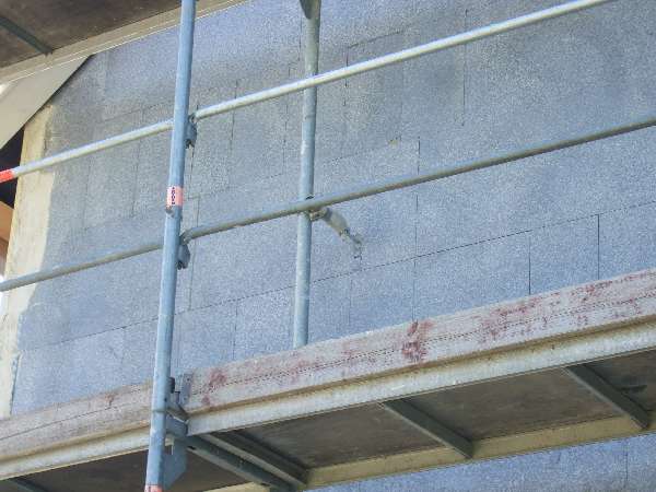 BAU.DE / BAU-Forum: 1. Bild zu Antwort "WDVS Fassade: Sonderm&uuml;ll & Sch&auml;den &ndash; Realit&auml;t?" auf die Frage "WDVS Fassadend&auml;mmung mit ISOVER: Erfahrungen, Anbieter & Kosten im Vergleich?" im BAU-Forum "Au&szlig;enw&auml;nde und Fassaden"