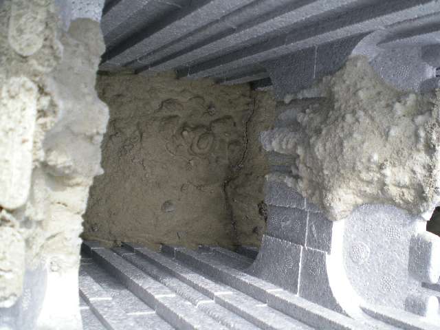 BAU.DE / BAU-Forum: 2. Bild zu Antwort "Bilder zu Isorast Rissen in Betonwand" auf die Frage "Isorast Risse in Betonwand: Ursachen, Risiken & Sanierungskosten?" im BAU-Forum "Au&szlig;enw&auml;nde und Fassaden"