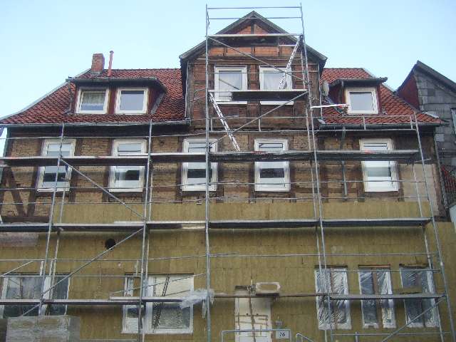 BAU.DE / BAU-Forum: 1. Bild zu Antwort "D&auml;mmung: Einzelfallpr&uuml;fung statt blinder D&auml;mmwut! Kritik!" auf die Frage "Ytong Au&szlig;enwand D&auml;mmung: 36,5 cm ausreichend? Kosten, Vor- & Nachteile?" im BAU-Forum "Au&szlig;enw&auml;nde und Fassaden"