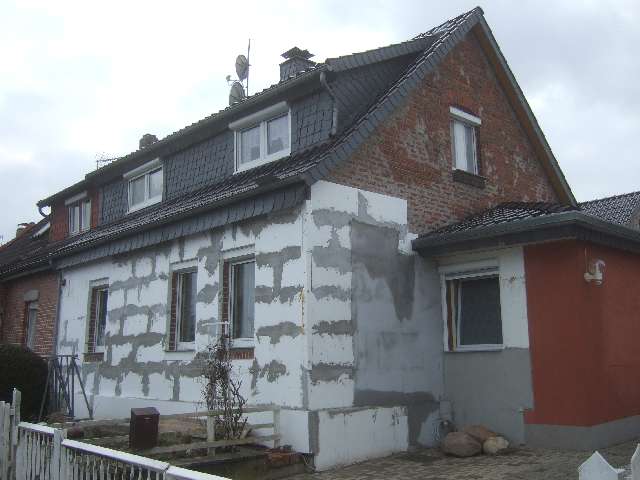 BAU.DE / BAU-Forum: 2. Bild zu Antwort "D&auml;mmung: Fensterwechsel & Sonderm&uuml;ll &ndash; Rechnet sich das?" auf die Frage "Ytong Au&szlig;enwand D&auml;mmung: 36,5 cm ausreichend? Kosten, Vor- & Nachteile?" im BAU-Forum "Au&szlig;enw&auml;nde und Fassaden"