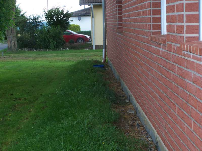 BAU.DE / BAU-Forum: 1. Bild zu Frage "Bodenplatte nachtr&auml;glich d&auml;mmen & abdichten: Kosten, Materialien, Vorgehen f&uuml;r WDVS?" im BAU-Forum "Au&szlig;enw&auml;nde und Fassaden"