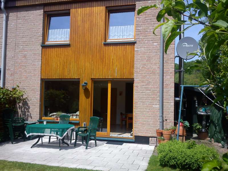 BAU.DE / BAU-Forum: 1. Bild zu Frage "Holzfassade ersetzen: Kosten, Materialien (Zementfaser, Klinker) & Dämmung im Vergleich?" im BAU-Forum "Außenwände und Fassaden" BAU.DE / BAU-Forum: 1. Bild zu Frage "Holzfassade ersetzen: Kosten, Materialien (Zementfaser, Klinker) & Dämmung im Vergleich?" im BAU-Forum "Außenwände und Fassaden"