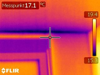 BAU.DE / BAU-Forum: 2. Bild zu Frage "Schlechte Isolierung & Schimmel: Ursachen, Risiken & Sanierungskosten?" im BAU-Forum "Außenwände und Fassaden" BAU.DE / BAU-Forum: 2. Bild zu Frage "Schlechte Isolierung & Schimmel: Ursachen, Risiken & Sanierungskosten?" im BAU-Forum "Außenwände und Fassaden"