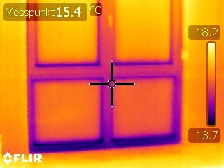 BAU.DE / BAU-Forum: 3. Bild zu Frage "Schlechte Isolierung & Schimmel: Ursachen, Risiken & Sanierungskosten?" im BAU-Forum "Außenwände und Fassaden" BAU.DE / BAU-Forum: 3. Bild zu Frage "Schlechte Isolierung & Schimmel: Ursachen, Risiken & Sanierungskosten?" im BAU-Forum "Außenwände und Fassaden"