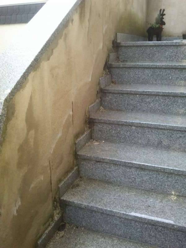 BAU.DE / BAU-Forum: 3. Bild zu Frage "Nasse Au&szlig;enwand Treppenhaus: Ursachen, Sanierung & Kosten&uuml;berblick?" im BAU-Forum "Au&szlig;enw&auml;nde und Fassaden"