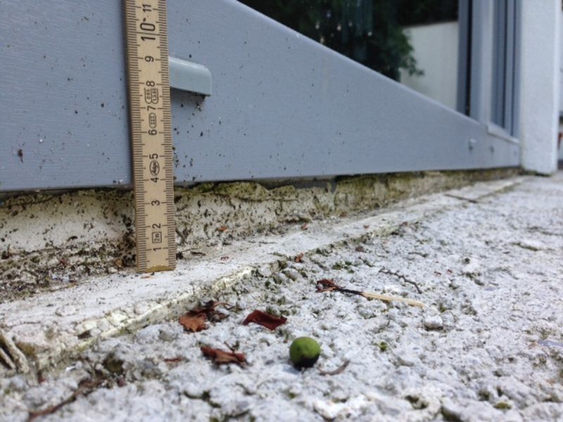 BAU.DE / BAU-Forum: 3. Bild zu Frage "Terrassent&uuml;r Abdichtung an Betonplatte: Material, Aufbau & Kosten f&uuml;r Drainage?" im BAU-Forum "Au&szlig;enw&auml;nde und Fassaden"