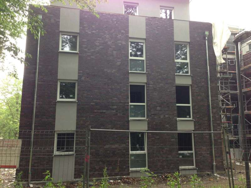 BAU.DE / BAU-Forum: 1. Bild zu Frage "WDVS mit Klinkerriemchen: Abrechnung von Putzb&auml;ndern & Fensterfl&auml;chen unter 2,5 m&sup2;?" im BAU-Forum "Au&szlig;enw&auml;nde und Fassaden"