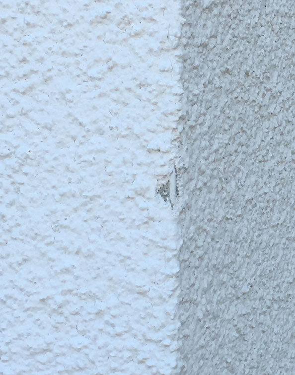 BAU.DE / BAU-Forum: 3. Bild zu Frage "Au&szlig;enputz &nbsp;-&nbsp; schlecht verrieben/Ecken schlecht" im BAU-Forum "Au&szlig;enw&auml;nde und Fassaden"