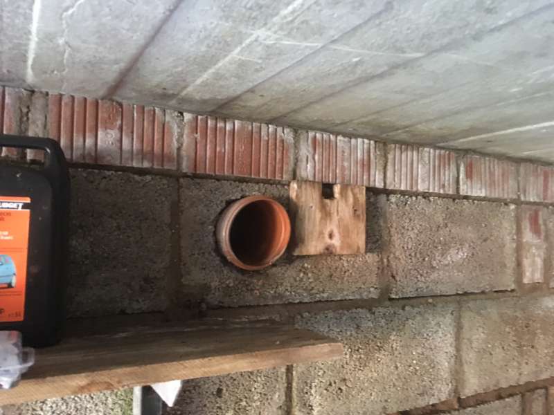 BAU.DE / BAU-Forum: 3. Bild zu Frage "Gartenschuppen trockenlegen / ausbauen" im BAU-Forum "Au&szlig;enw&auml;nde und Fassaden"