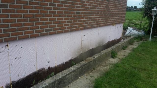 BAU.DE / BAU-Forum: 1. Bild zu Antwort "und das Foto" auf die Frage "XPS Sockelplatten verputzen: Anleitung, Material & Kosten f&uuml;r Aussenputz?" im BAU-Forum "Au&szlig;enw&auml;nde und Fassaden"