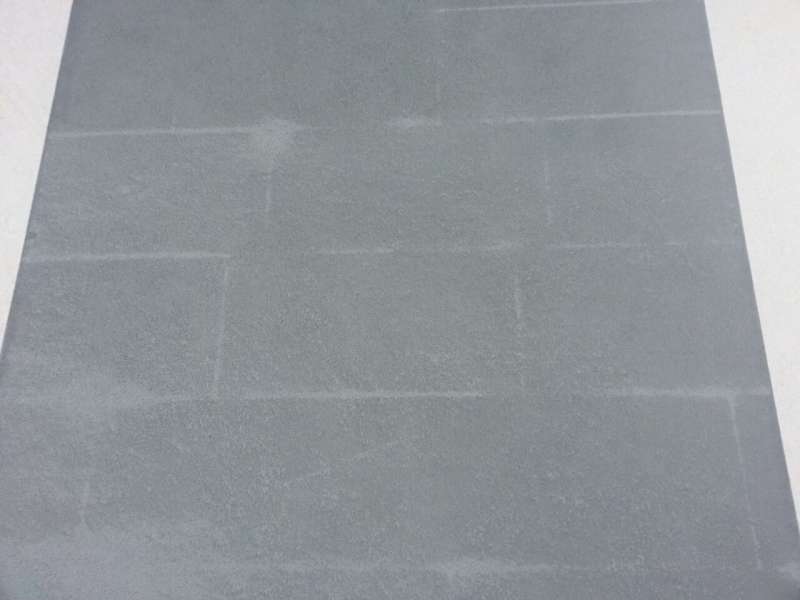 BAU.DE / BAU-Forum: 4. Bild zu Frage "Nasse Fassade, Rinnsal am Kellersockel, Putz zieht Wasser?" im BAU-Forum "Au&szlig;enw&auml;nde und Fassaden"