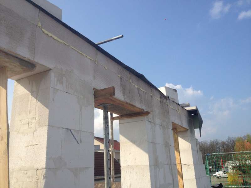 BAU.DE / BAU-Forum: 3. Bild zu Frage "U-Schalen erh&ouml;hen: Toleranzen, H&ouml;hendifferenzen & Risiken bei der Montage?" im BAU-Forum "Au&szlig;enw&auml;nde und Fassaden"