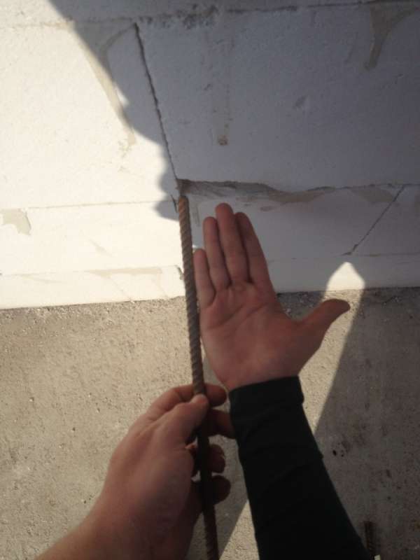 BAU.DE / BAU-Forum: 1. Bild zu Antwort "U-Schalen: Mauerwerk-Qualit&auml;t &ndash; Ausf&uuml;hrungsm&auml;ngel" auf die Frage "U-Schalen erh&ouml;hen: Toleranzen, H&ouml;hendifferenzen & Risiken bei der Montage?" im BAU-Forum "Au&szlig;enw&auml;nde und Fassaden"