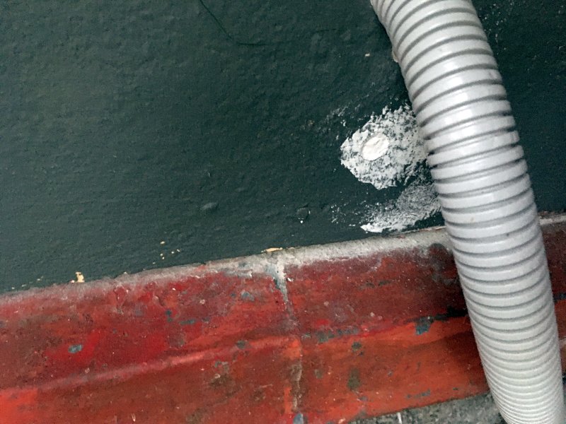 BAU.DE / BAU-Forum: 3. Bild zu Frage "DDR-Bungalow (B26 C1): Au&szlig;enw&auml;nde / Fassade aus Asbestzementplatten" im BAU-Forum "Au&szlig;enw&auml;nde und Fassaden"