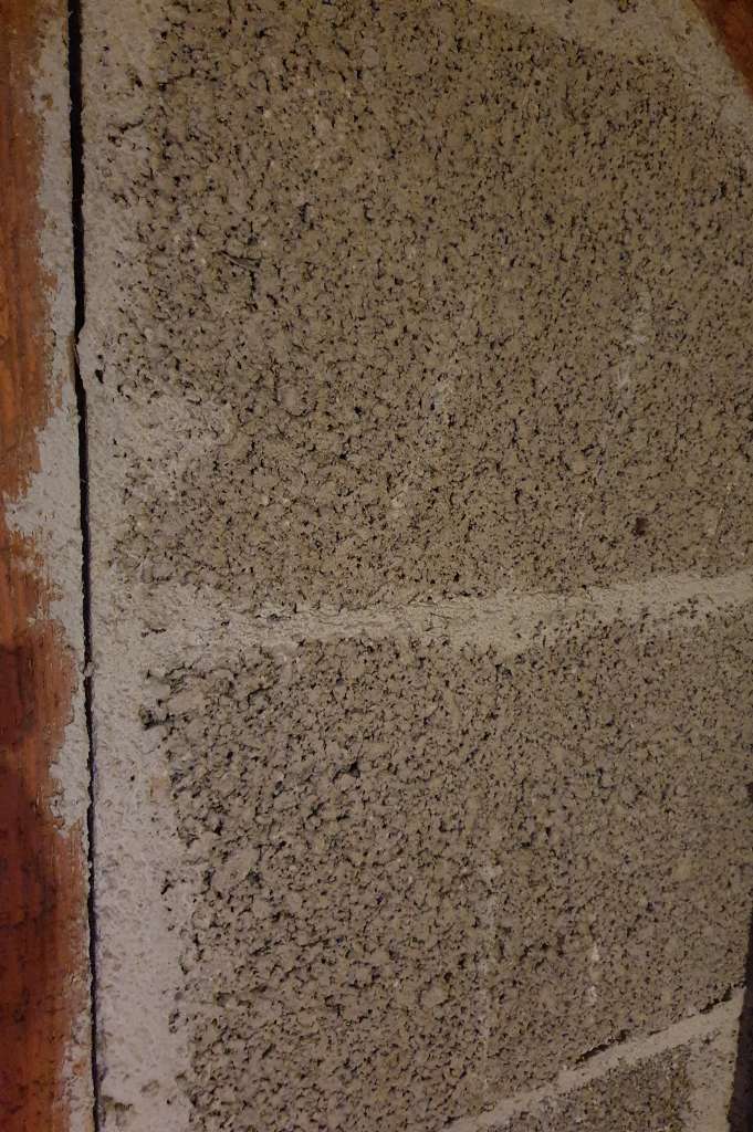 BAU.DE / BAU-Forum: 3. Bild zu Frage "Hilfe Identifizierung Mauerwerk" im BAU-Forum "Au&szlig;enw&auml;nde und Fassaden"