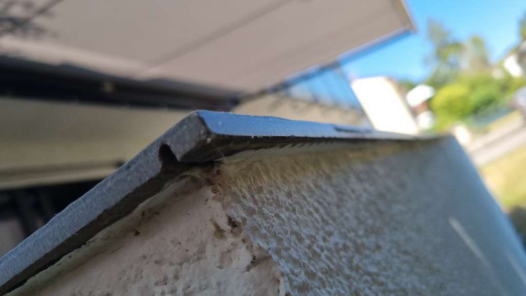 BAU.DE / BAU-Forum: 3. Bild zu Frage "Fassadenplatten als Alternative f&uuml;r br&ouml;ckelnden Putz an Terrassenbr&uuml;stung?" im BAU-Forum "Au&szlig;enw&auml;nde und Fassaden"