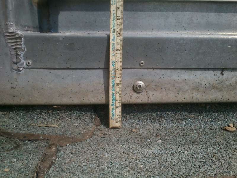 BAU.DE / BAU-Forum: 2. Bild zu Antwort "Bilder mit Terrassentür" auf die Frage "Terrassenplatten nachträglich Gefälle geben: Aufbauhöhe, Kosten & Materialien?" im BAU-Forum "Balkon und Terrasse" BAU.DE / BAU-Forum: 2. Bild zu Antwort "Bilder mit Terrassentür" auf die Frage "Terrassenplatten nachträglich Gefälle geben: Aufbauhöhe, Kosten & Materialien?" im BAU-Forum "Balkon und Terrasse"