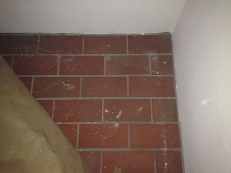 BAU.DE / BAU-Forum: 2. Bild zu Antwort "Entwässerung Balkon" auf die Frage "Balkonentwässerung nach Flachdachrichtlinie: Notwendigkeit, Gefälle & Alternativen?" im BAU-Forum "Balkon und Terrasse" BAU.DE / BAU-Forum: 2. Bild zu Antwort "Entwässerung Balkon" auf die Frage "Balkonentwässerung nach Flachdachrichtlinie: Notwendigkeit, Gefälle & Alternativen?" im BAU-Forum "Balkon und Terrasse"