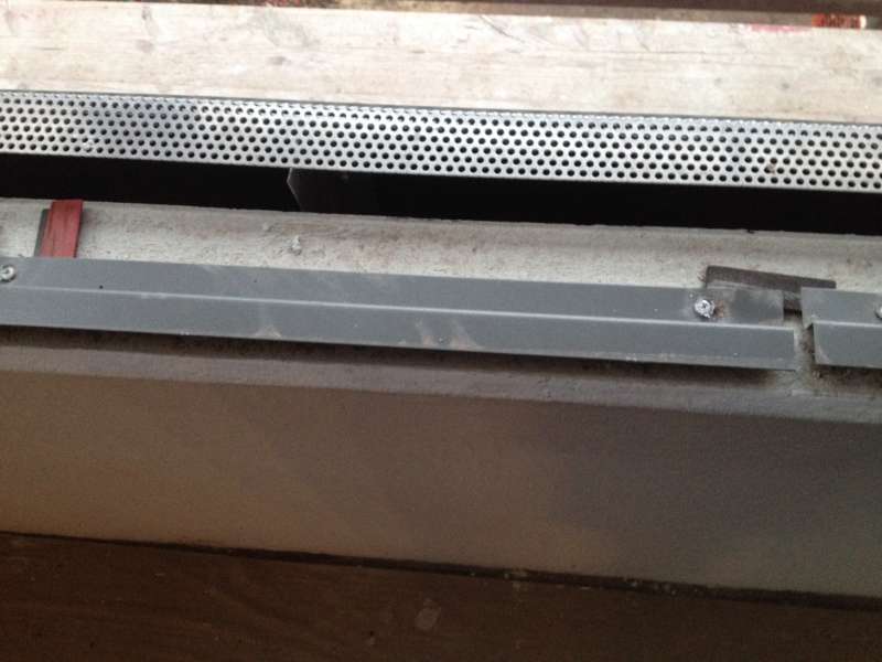 BAU.DE / BAU-Forum: 3. Bild zu Antwort "Entwässerung Balkon" auf die Frage "Balkonentwässerung nach Flachdachrichtlinie: Notwendigkeit, Gefälle & Alternativen?" im BAU-Forum "Balkon und Terrasse" BAU.DE / BAU-Forum: 3. Bild zu Antwort "Entwässerung Balkon" auf die Frage "Balkonentwässerung nach Flachdachrichtlinie: Notwendigkeit, Gefälle & Alternativen?" im BAU-Forum "Balkon und Terrasse"