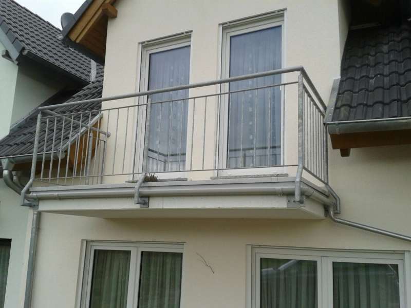 BAU.DE / BAU-Forum: 1. Bild zu Frage "Balkon - Frage zur Statik" im BAU-Forum "Balkon und Terrasse" BAU.DE / BAU-Forum: 1. Bild zu Frage "Balkon - Frage zur Statik" im BAU-Forum "Balkon und Terrasse"