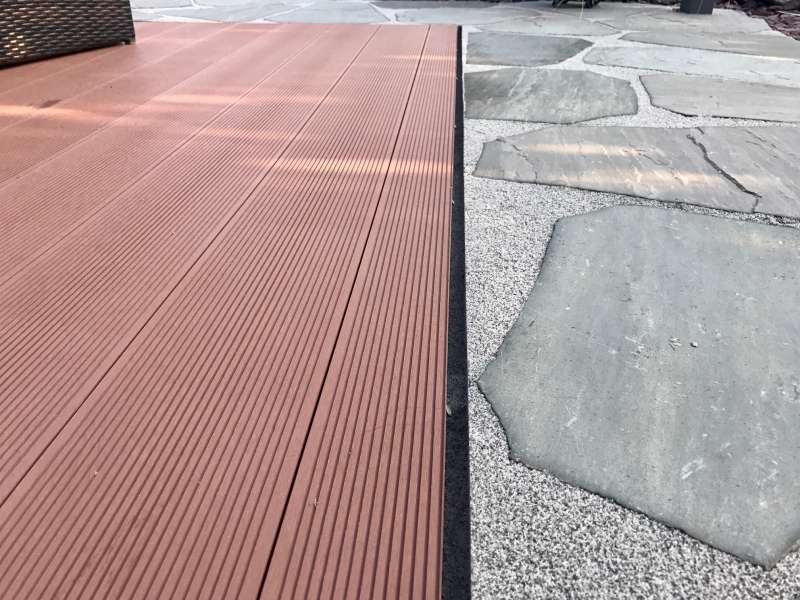 BAU.DE / BAU-Forum: 2. Bild zu Frage "Dehnungsfuge verf&uuml;llen bei Naturstein und BPC" im BAU-Forum "Balkon und Terrasse"