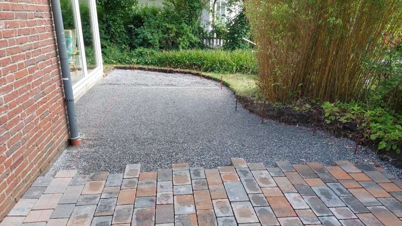 BAU.DE / BAU-Forum: 1. Bild zu Frage "Falsche Bettung f&uuml;r Terrasse?" im BAU-Forum "Balkon und Terrasse"