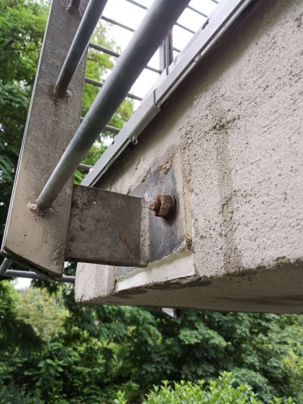 BAU.DE / BAU-Forum: 2. Bild zu Antwort "Nachtropfender Balkon" auf die Frage "Balkonsanierung: Staun&auml;sse & Nachtropfen nach Abdichtung &ndash; Ursachen & L&ouml;sungen?" im BAU-Forum "Balkon und Terrasse"