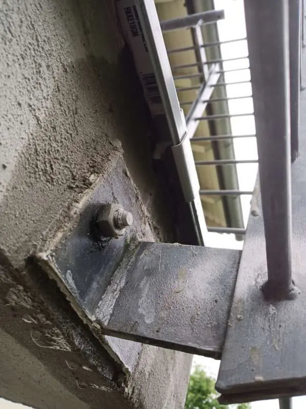 BAU.DE / BAU-Forum: 3. Bild zu Antwort "Nachtropfender Balkon" auf die Frage "Balkonsanierung: Staun&auml;sse & Nachtropfen nach Abdichtung &ndash; Ursachen & L&ouml;sungen?" im BAU-Forum "Balkon und Terrasse"