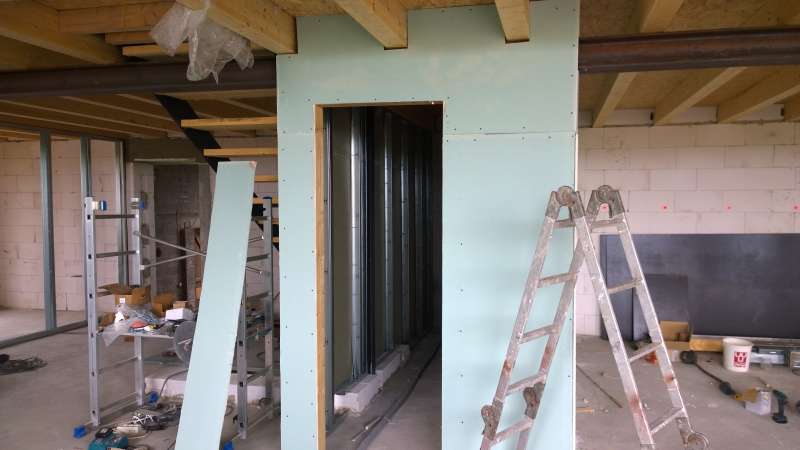 BAU.DE / BAU-Forum: 1. Bild zu Frage "Trockenbauwand gegen kalte Garage" im BAU-Forum "Bauphysik"