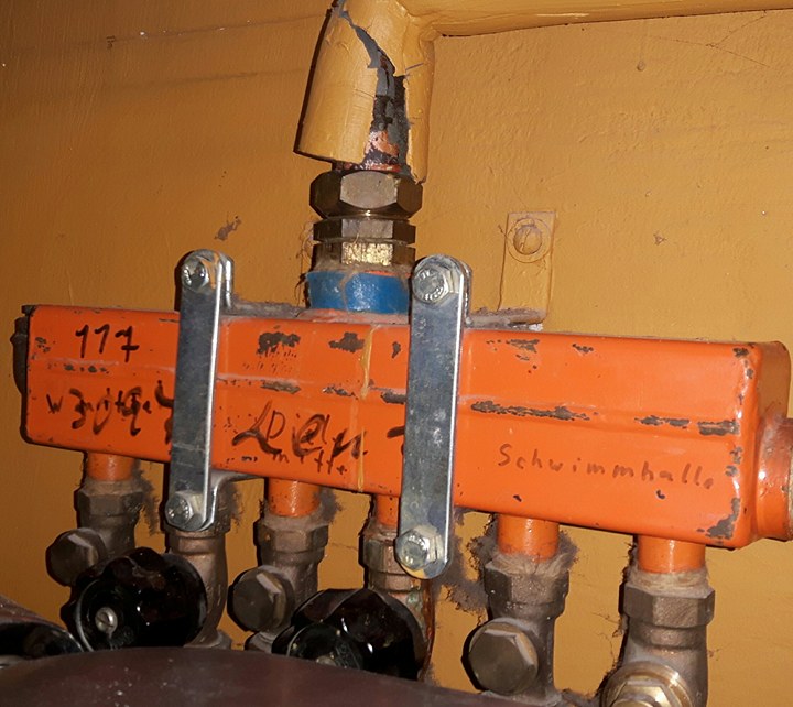 BAU.DE / BAU-Forum: 1. Bild zu Antwort "Bild" auf die Frage "Asbest in Rohrummantelung erkennen: Gesundheitsrisiko, Sanierung & Kosten?" im BAU-Forum "Baustoffe"