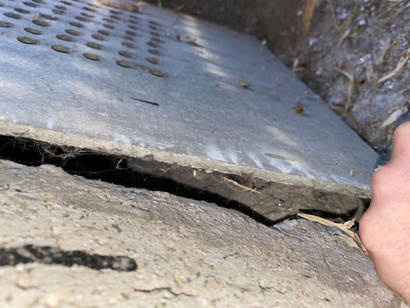 BAU.DE / BAU-Forum: 4. Bild zu Frage "L&uuml;ftungs&ouml;ffnung im Kriechkeller" im BAU-Forum "Baustoffe"