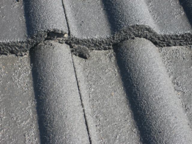 BAU.DE / BAU-Forum: 1. Bild zu Frage "Dachbeschichtung mangelhaft? Qualität prüfen & Fehler erkennen – Kosten, Alternativen & Risiken" im BAU-Forum "Dach" BAU.DE / BAU-Forum: 1. Bild zu Frage "Dachbeschichtung mangelhaft? Qualität prüfen & Fehler erkennen – Kosten, Alternativen & Risiken" im BAU-Forum "Dach"