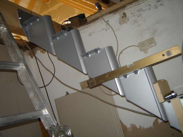 BAU.DE / BAU-Forum: 2. Bild zu Frage "T&uuml;r im Dachausbau platzieren: Optimale Position, Raumh&ouml;he & Gestaltungsideen" im BAU-Forum "Dach"