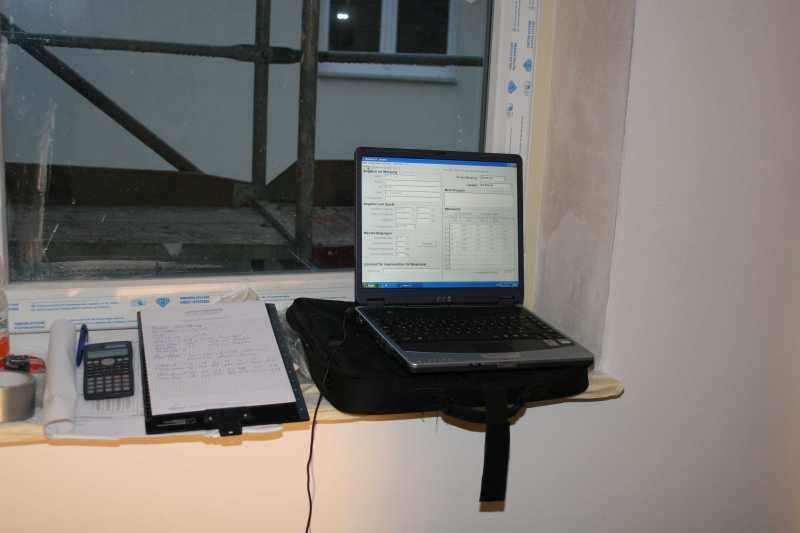 BAU.DE / BAU-Forum: 2. Bild zu Antwort "Blower-Door-Test: Älteres Gerät für große Volumen" auf die Frage "Dachdämmung mit Dampfbremse: Abstand Sparren, Folie richtig verlegen & häufige Fehler vermeiden?" im BAU-Forum "Dach" BAU.DE / BAU-Forum: 2. Bild zu Antwort "Blower-Door-Test: Älteres Gerät für große Volumen" auf die Frage "Dachdämmung mit Dampfbremse: Abstand Sparren, Folie richtig verlegen & häufige Fehler vermeiden?" im BAU-Forum "Dach"