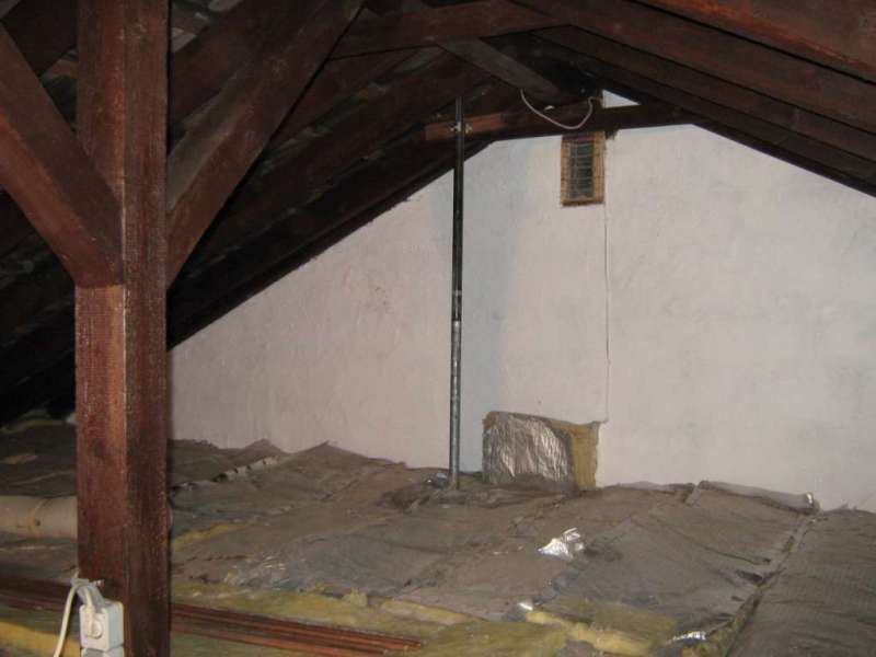 BAU.DE / BAU-Forum: 1. Bild zu Frage "Dachd&auml;mmung im Altbau ohne Dampfsperre: Folgen, Risiken & Sanierung?" im BAU-Forum "Dach"