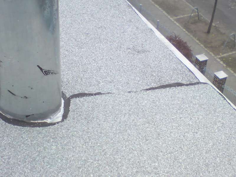 BAU.DE / BAU-Forum: 4. Bild zu Frage "Dachdurchdringungen sicher abdichten: Anleitung f&uuml;r L&uuml;ftungsrohre & Co. im Neubau" im BAU-Forum "Dach"